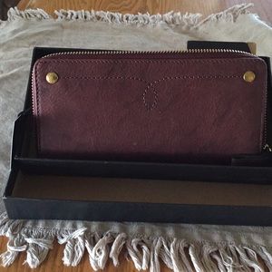 Frye Campus River ZIP Wallet Leather Dark Cherry